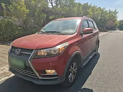 BAIC Huansu S3 2016