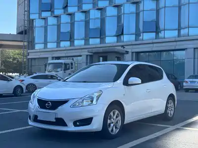 Nissan Tiida 2013