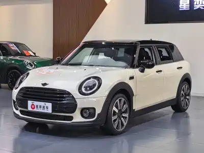 MINI CLUBMAN 2022