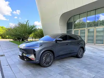 Dongfeng Aeolus L8 2025