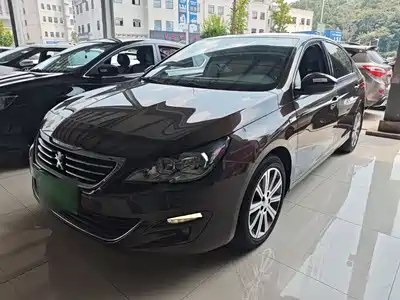 Peugeot 408 2016