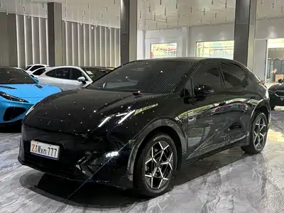 Lynk & Co Z20 2025