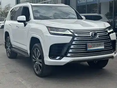 Lexus LX 2025