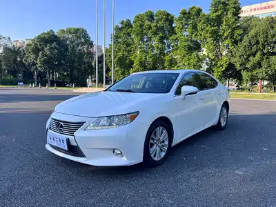 Lexus ES 2015