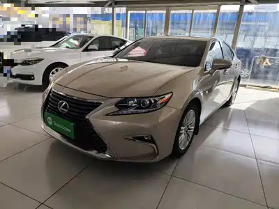 Lexus ES 2016