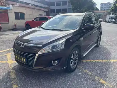Luxgen U6 SUV 2016