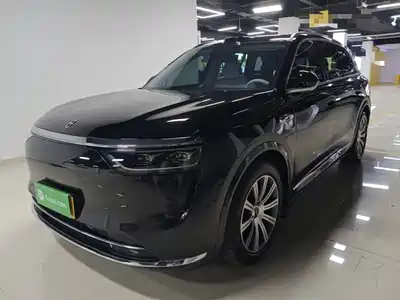 AITO Wenjie M8 2025