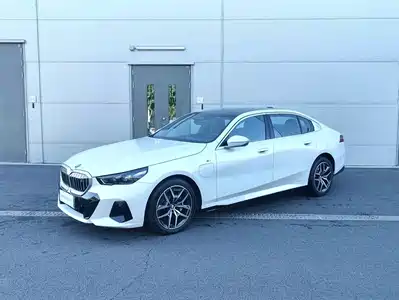 BMW i5 2026