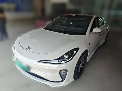 IM Motors L6 2025