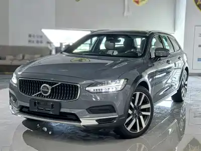 Volvo V90 2022