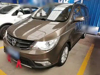 Baojun 730 2015