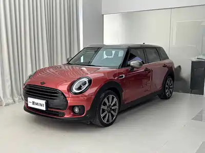 MINI CLUBMAN 2021