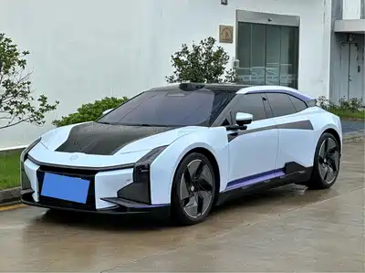 HiPhi Z 2023