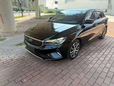 Geely Emgrand 2023