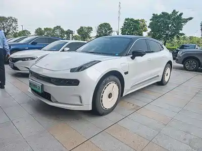 ZEEKR 001 2024