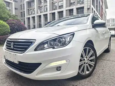 Peugeot 408 2015
