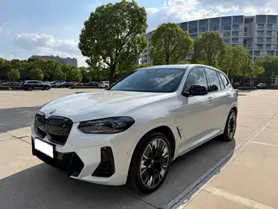 BMW iX3 2023