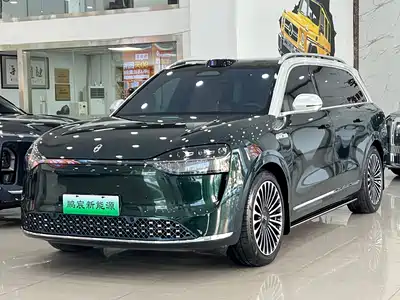 AITO Wenjie M9 2025