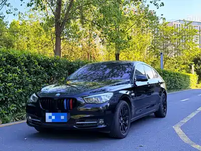 BMW 5 Series GT 2011