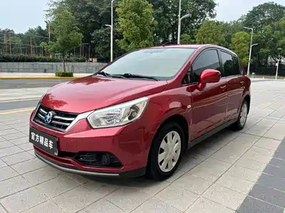 Venucia R50 2017