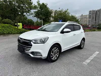 JAC Motors Refine S2 2015
