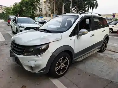 Dongfeng Fengxing Jingyi X5 2013