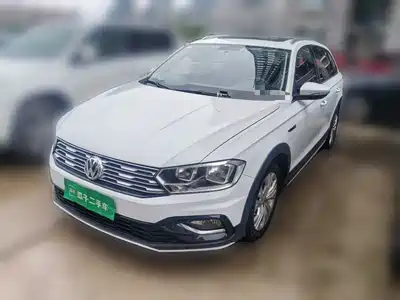 Volkswagen C-TREK 2017