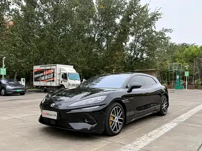 Denza Z9GT 2024