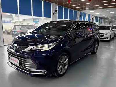 Toyota Sienna 2024