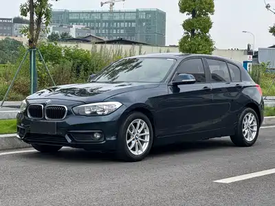 BMW 1 Series (Import) 2016