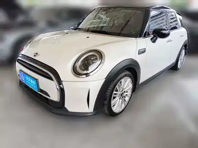 MINI MINI 2023
