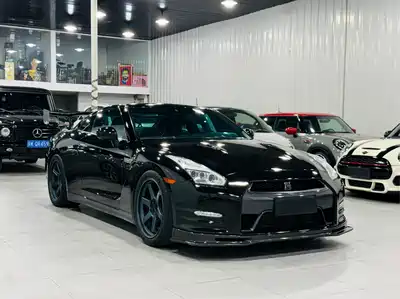 Nissan GT-R 2012