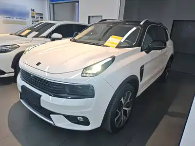 Lynk & Co 01 2020