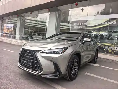 Lexus NX 2025