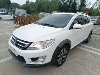 Dongfeng Aeolus Fengshen AX3 2016