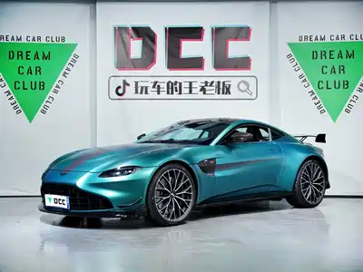 Aston Martin V8 Vantage 2023