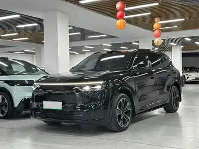 AITO Wenjie M8 2025