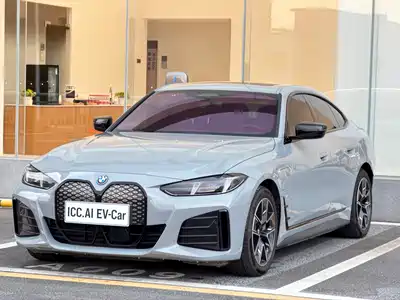 BMW i4 2025