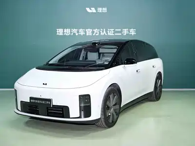 Li Auto i8 2025