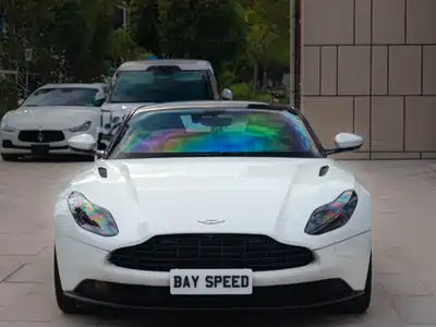 Aston Martin DB11 2018