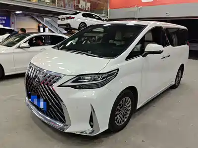 Lexus LM 2022