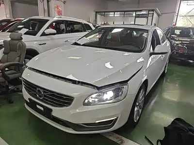 Volvo S60 2015