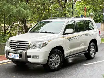 Toyota Land Cruiser 2010