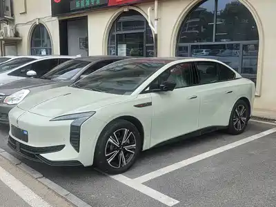 Hongqi EH7 2026