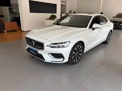 Volvo S60 2024