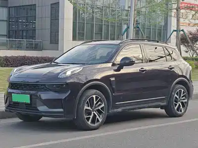 Lynk & Co 01 EM-P 2021