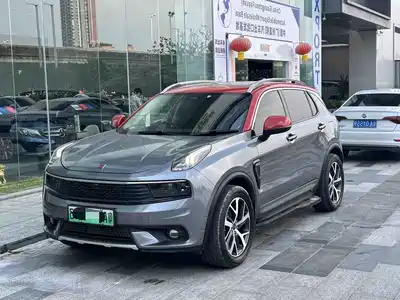 Lynk & Co 01 EM-P 2019