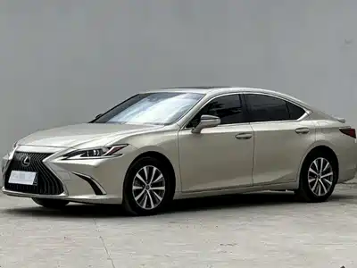 Lexus ES 2020