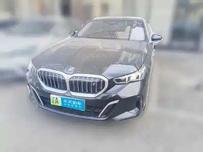BMW i5 2024