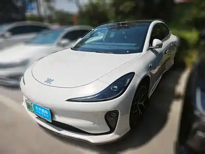 IM Motors L6 2025